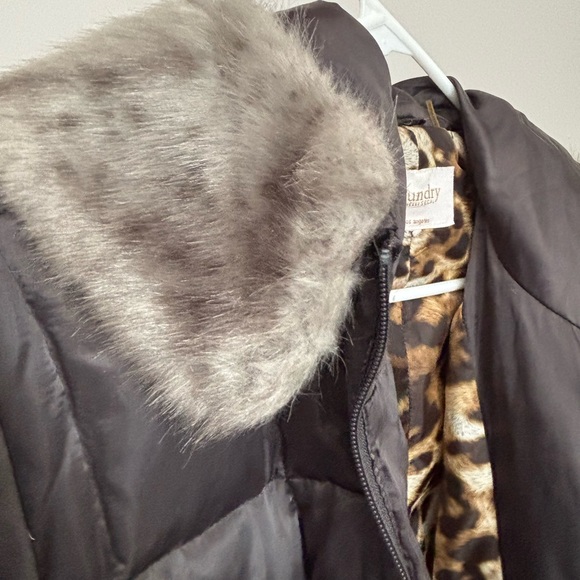 Laundry by Shelli Segal down puffer jacket - Picture 13 of 14